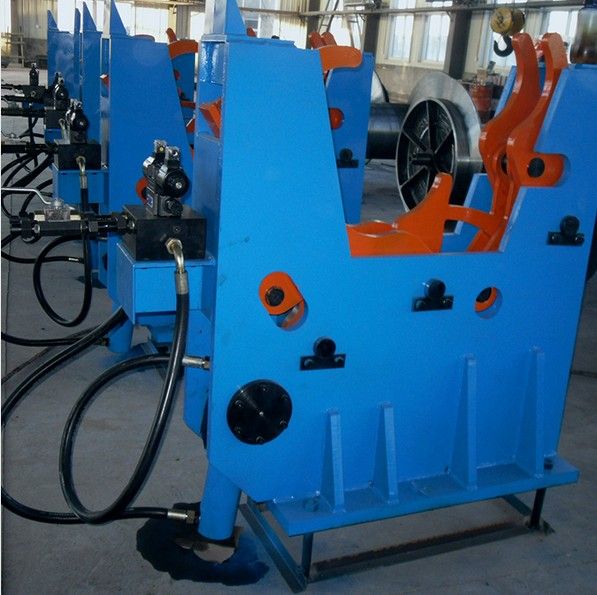 28:成型機(jī) 28:成型機(jī)